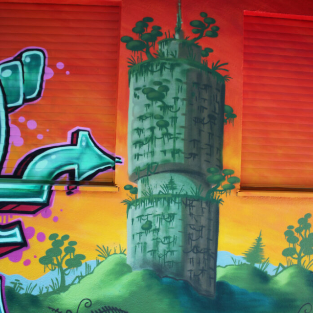 hotelturm augsburg jungle ruin ruine graffiti mural louzeh lou zeh